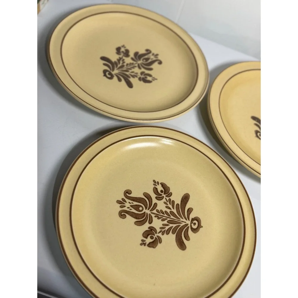 Pfaltzgraff Village Dinner Plates Tan Brown Floral Folk Art Set of 3 10.25